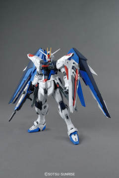 MG 自由高达 Ver. 2.0-资料图
