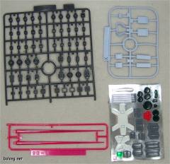 1/100 高达00模型系列 GN-004 娜德雷高达 GN-005 德天使高达-资料图