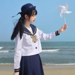 摘星辰.水手服-资料图