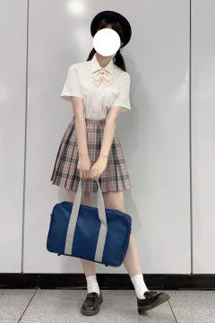 少女烦恼·套装-资料图