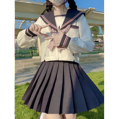 樱花水手服-资料图