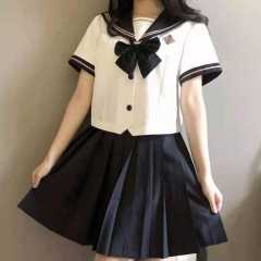 月花中·水手服-资料图