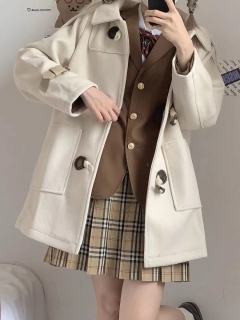 连帽牛角扣-资料图