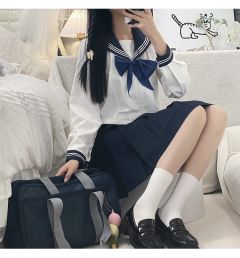绀黑双色水手服-资料图