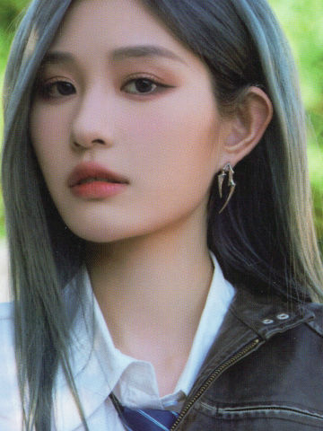 王奕 失忆小卡 ver.B