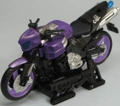 Autobot Alliance  Deluxe Class 艾丽塔-资料图