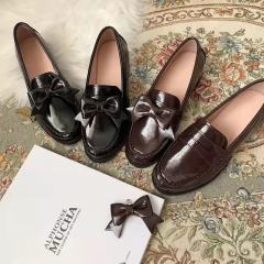 高中生·制服鞋-资料图