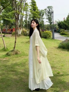  小芝麻 ·百迭裙-资料图