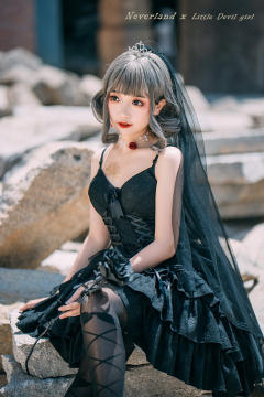 小魔女-资料图