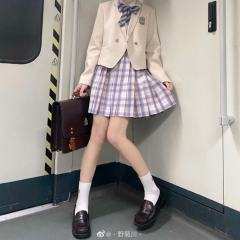 琥珀鸢尾-资料图