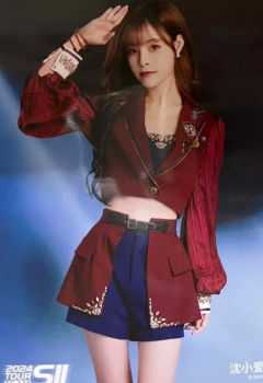 沈小爱 Lover in Mirror巡演生写 ver.B