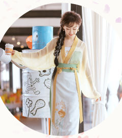秋水起-资料图