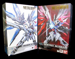 METAL BUILD 强袭自由高达 初版+光翼+封套-资料图