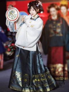 狮柿如意-资料图