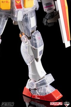 MG RX-78-2 高达 Ver. 3.0 Solid Clear Reverse B赏-资料图