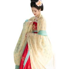 诃子裙-资料图