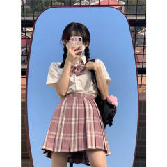 三月莓理-资料图
