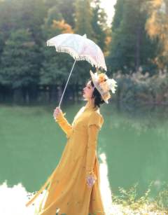晚沐棉-资料图