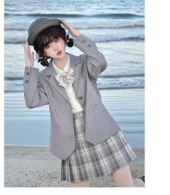 休闲西服-资料图