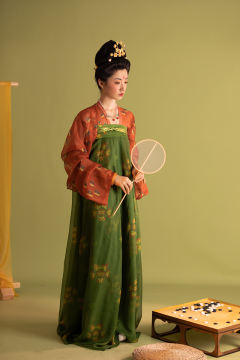 阿斯塔那弈棋仕女-资料图