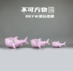 粉色鲨鱼皮质公仔-资料图