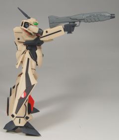 YF-19 勇 戴逊-资料图