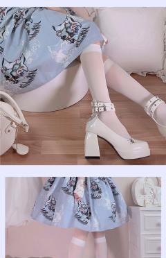 朋克少女-资料图