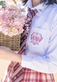 哥特王国 衬衫-资料图
