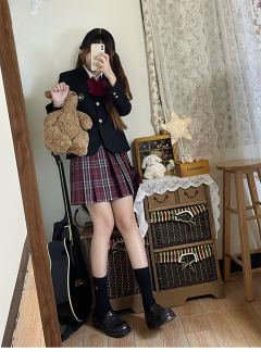 十三色两粒扣西服-资料图