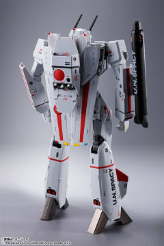 VF-1J 女武神（一条辉专用机）-资料图