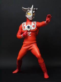 CCP 1/6 Tokusatsu Series 雷欧奥特曼 -资料图