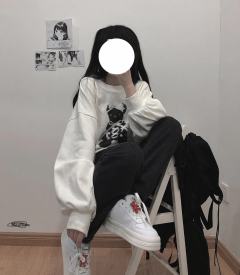 绑带熊印花 卫衣-资料图