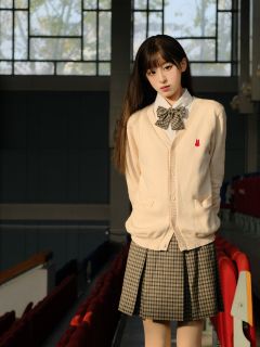 兔子小姐 开衫毛衣-资料图