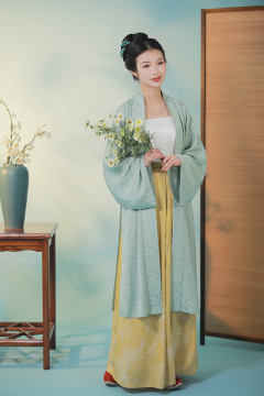桃花 ·三涧裙-资料图