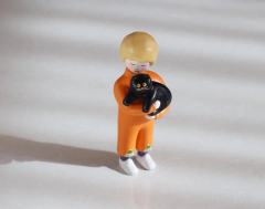 抱猫公仔-万圣节-资料图