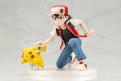 Pokémon Center Original Figure 皮卡丘 红 -资料图