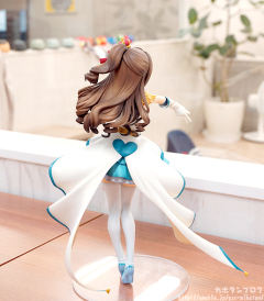 岛村卯月 Crystal Night Party ver.-资料图