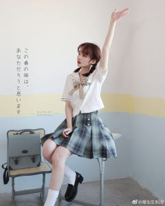 LILY·套装-资料图