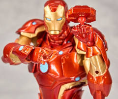 钢铁侠 Bleeding Edge Armor-资料图