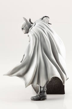 ARTFX+ 蝙蝠侠 10th Anni versary Limited Edition-资料图