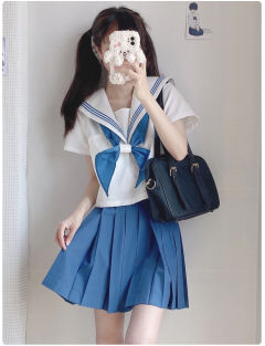 绀三本水手服套装-资料图