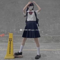 小奶糖 衬衫-资料图