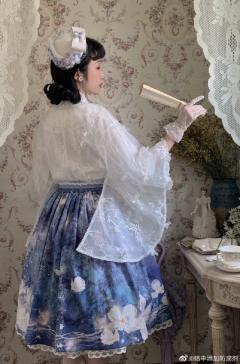 眠于花梦中-资料图