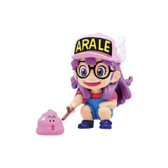 Dr. Slump Arale-chan on the desk [Arale-chan] 则卷阿拉蕾