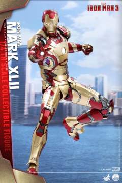 1:4比例珍藏人偶 钢铁侠MARK 42-资料图