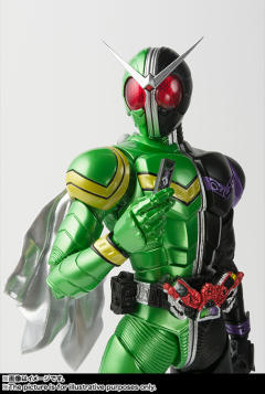 SHF 真骨雕 假面骑士W Cyclone Joker-资料图
