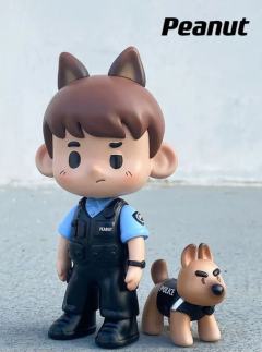 皮皮警卫队-资料图