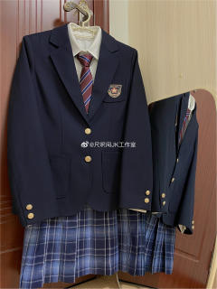 桜忆中·西服-资料图