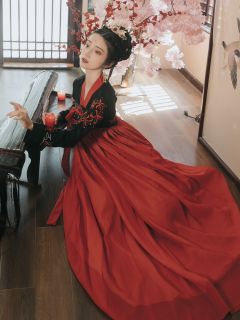 彼岸花-资料图