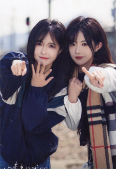 胡晓慧&刘姝贤 《给未来的我们》主题生写 ver.D